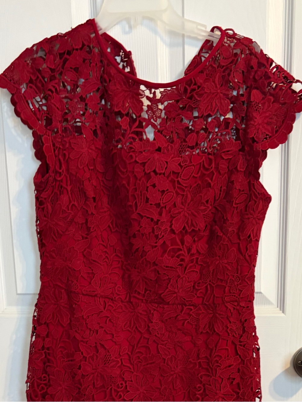 Ralph Lauren Crimson Floral Poinsettia Detai Lace Cap-Sleeve Midi Dress